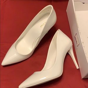 White stiletto heel size 8 never worn